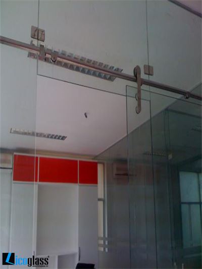 CỬA KÍNH THỦY LỰC TRƯỢT RAY 09