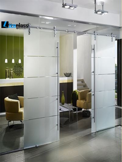 CỬA KÍNH THỦY LỰC TRƯỢT RAY 10