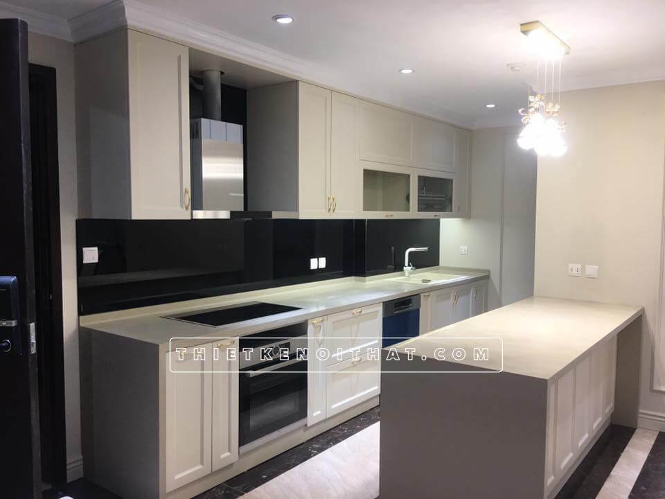 Tủ bếp tân cổ điển tinh tế với đường nét có phần lược giản giúp phòng bếp đầy tiện nghi hơn Tủ bếp gỗ, tủ bếp gỗ tự nhiên, tủ bếp tân cổ điển
