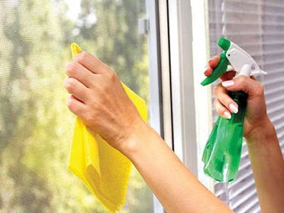Cách làm sạch cửa kính thủy lực