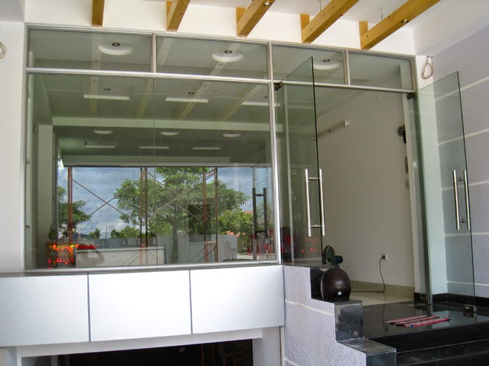 Khắc phục nguyên nhận bị xệ của cửa kính thủy lực? cua-kinh-thuy-luc4